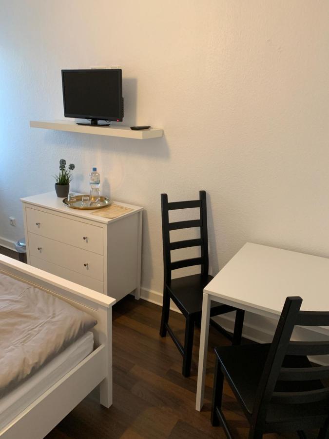 Zum Armen Mann Bed & Breakfast Düsseldorf Exterior foto