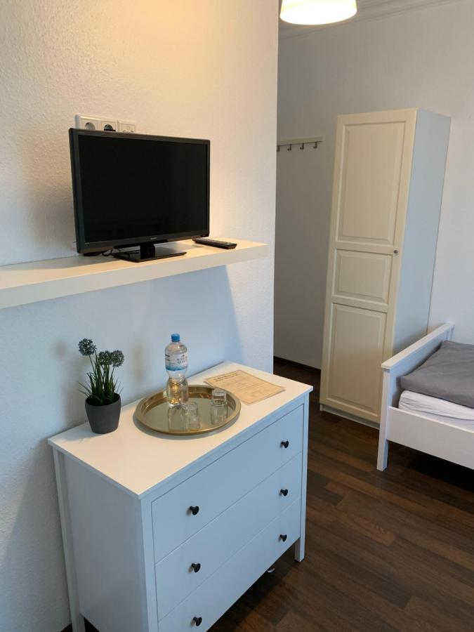 Zum Armen Mann Bed & Breakfast Düsseldorf Exterior foto